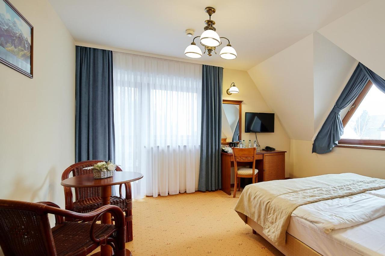 Hotel Burkaty เบียลกาตัทร์ชันสกา ภายนอก รูปภาพ