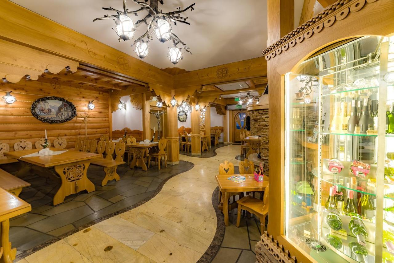 Hotel Burkaty เบียลกาตัทร์ชันสกา ภายนอก รูปภาพ